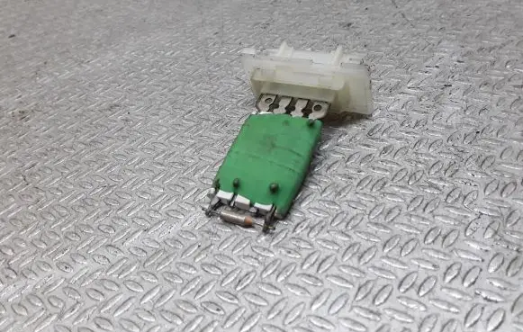 Opel Corsa C Heater blower motor/fan resistor 