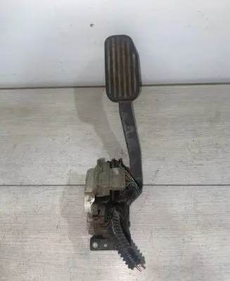 Volvo S70 V70 V70 XC Accelerator throttle pedal 9209746