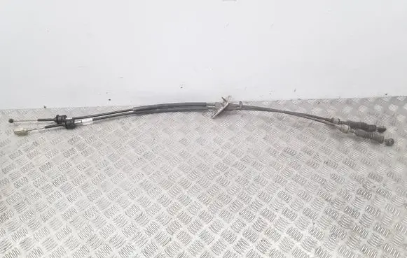 Volvo S40, V40 Gear shift cable linkage 30611697