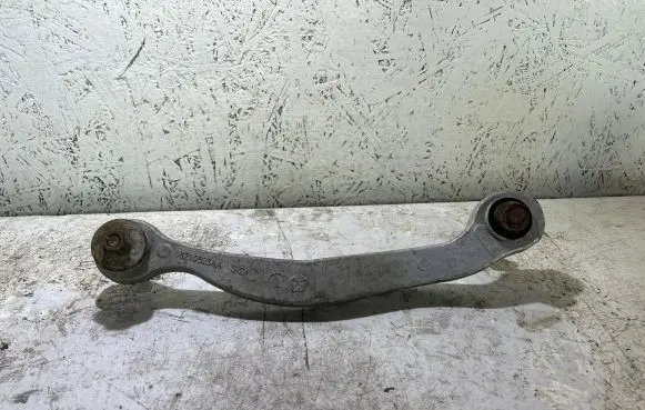 Dodge Challenger Rear upper control arm/wishbone 68210525AA