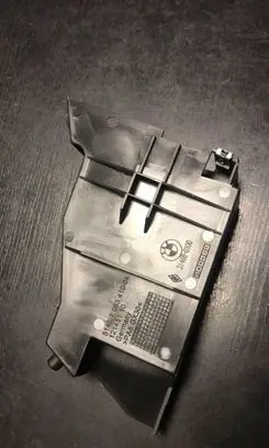 BMW 5 E60 E61 Cup holder 7063410