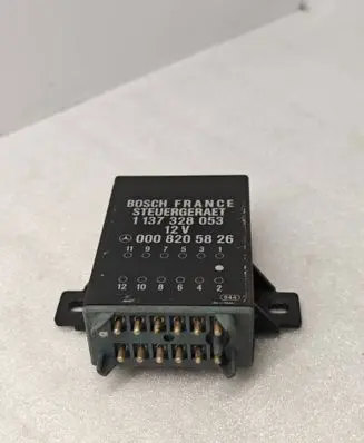 Mercedes-Benz E W124 Other relay 0008205826 1137328053 108640