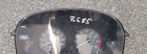 Peugeot Partner Speedometer (instrument cluster) 9635681080
