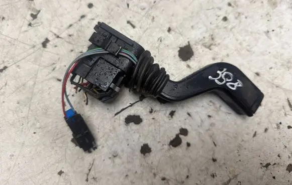 Opel Zafira A Indicator stalk 90560990