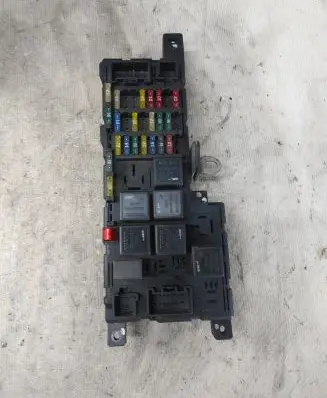 Volvo XC90 Fuse box set 30728008 518828108