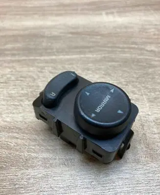 Chrysler Voyager Wing mirror switch 4685317 39754D