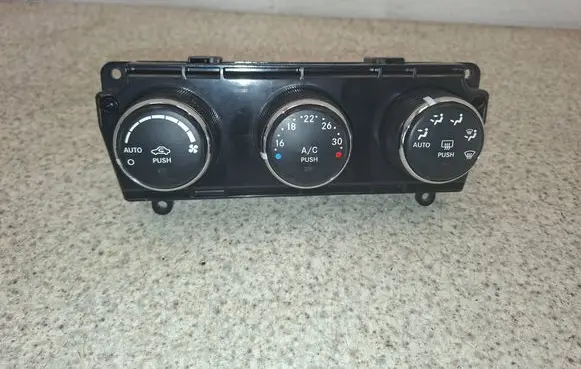Jeep Compass Climate control unit 61036A P55111134AE