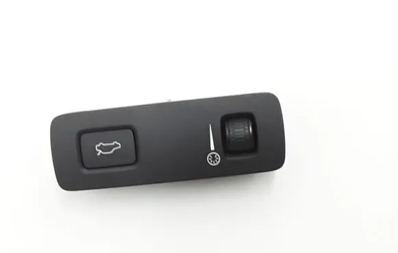 Volvo XC90 Tailgate/boot open switch button 31376510