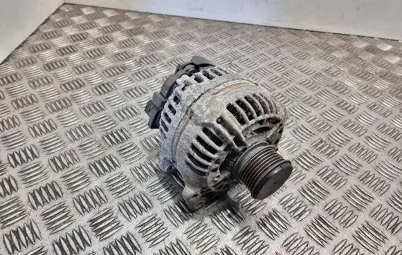 Skoda Octavia Mk2 (1Z) Generator/alternator 06F903023F 0124525091