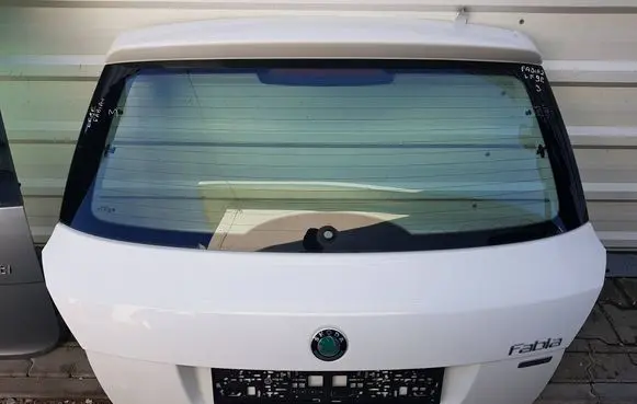 Skoda Fabia Mk2 (5J) Truck tailgate 