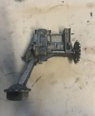 Renault Clio III Oil pump 7700600532 770060053
