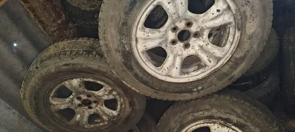 Subaru Legacy R16 steel rim