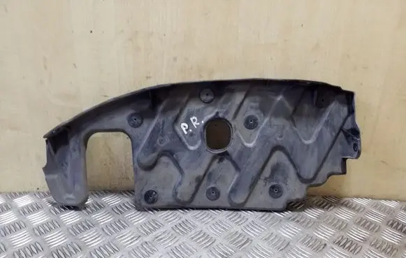 KIA Sorento Engine splash shield/under tray