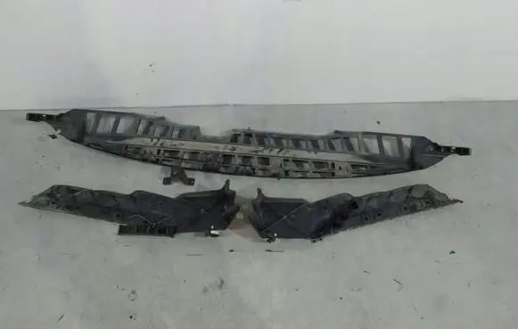 Land Rover Range Rover Sport L494 Front bumper splitter molding 