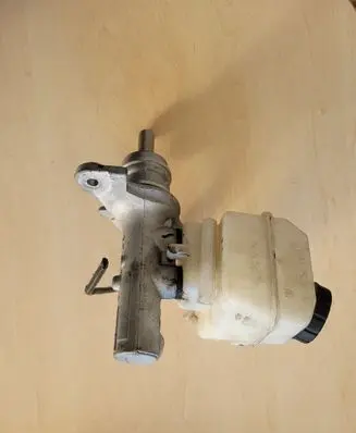 Mercedes-Benz Sprinter W906 Master brake cylinder