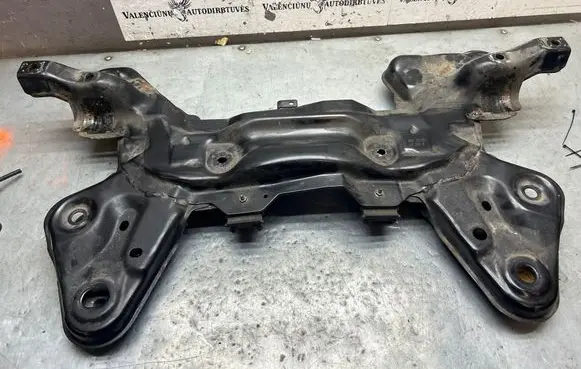 Peugeot 2008 I Front subframe 005591802