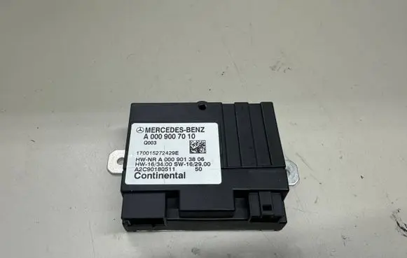 Mercedes-Benz E W238 Fuel injection pump control unit/module A0009013806 A0009007010 170015272429E