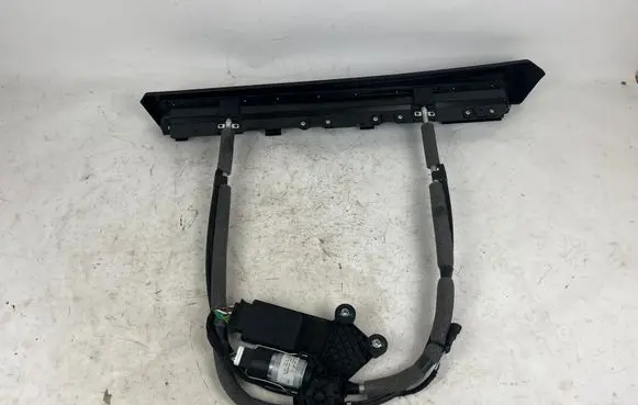 Maserati Levante Rear door sun blind/shade 670087464 06700874640