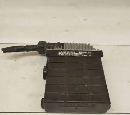 Mercedes-Benz 190 W201 Engine control unit/module 0105455732 0280800392