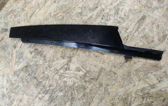 BMW 2 F46 Front door glass trim molding 7316729