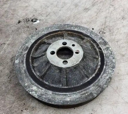 Opel Zafira C Crankshaft pulley
