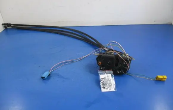 Mercedes-Benz Vaneo W414 Rear door lock A4147300235