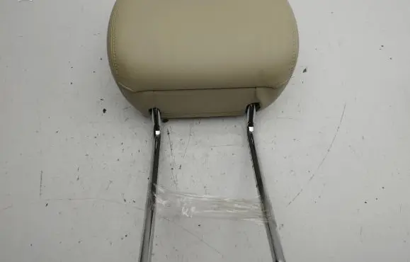Mercedes-Benz B W246 W242 Front seat headrest 
