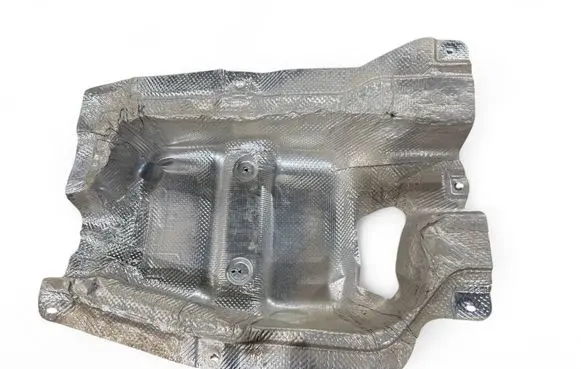 Chrysler Pacifica Exhaust heat shield 68477638