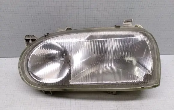Volkswagen Golf III Headlight/headlamp 13917300L 13917900L