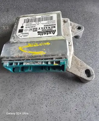 Opel Vivaro Airbag control unit/module 8200969856 608361600E 93863639