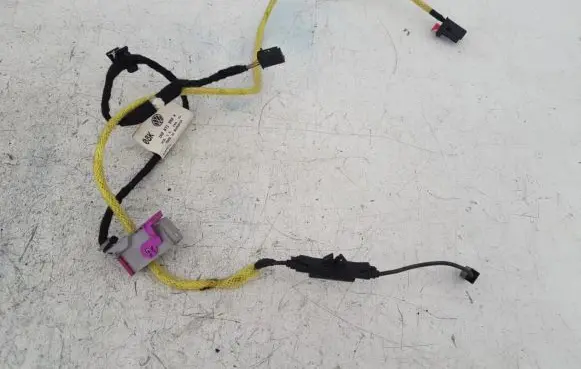 Volkswagen Golf V Front door wiring loom 1K0971558