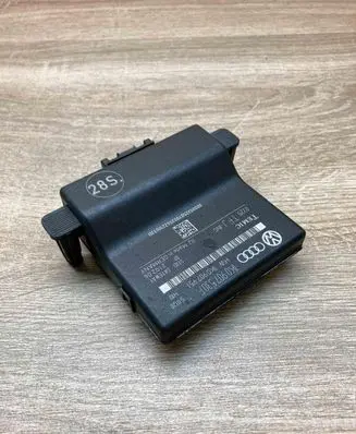 Volkswagen Jetta V Gateway control module 1K0907530F 1K0907951 28S