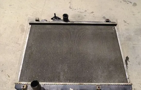 Suzuki Swift I Coolant radiator 7481