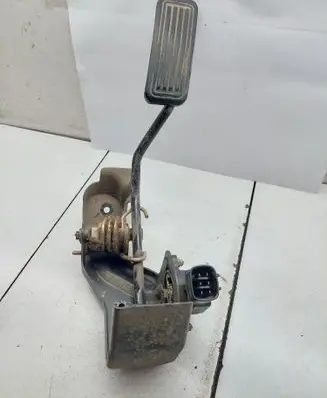 Toyota Corolla Verso E121 Accelerator throttle pedal 8928147010 1983003010