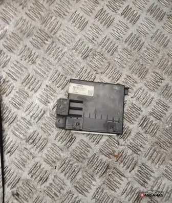 Toyota Avensis T270 Air conditioner control unit module 8865005231