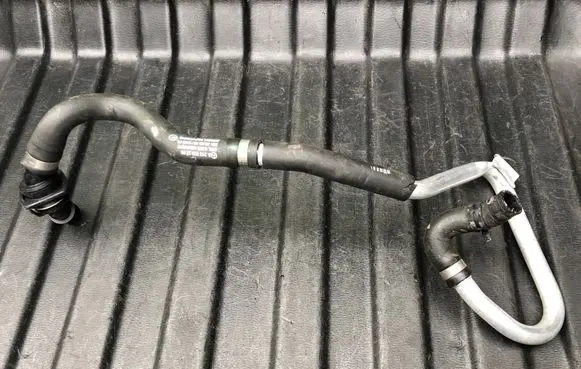 Mercedes-Benz E W238 Engine coolant pipe/hose A2138302205 S3000579 ZGS001