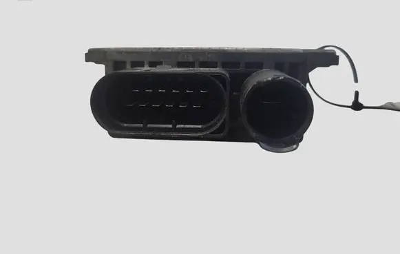 BMW 1 E81 E87 Glow plug pre-heat relay 779800006 0522120102