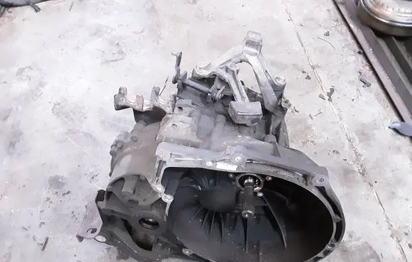 Volvo C30 Manual 5 speed gearbox 3M5R7F096YF