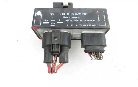 Skoda Octavia Mk1 (1U) Coolant fan relay 898971000