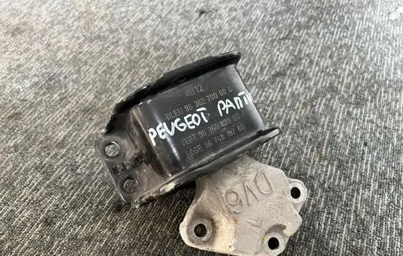 Peugeot Partner Engine mount bracket 9636270080 9636583980 9676819780