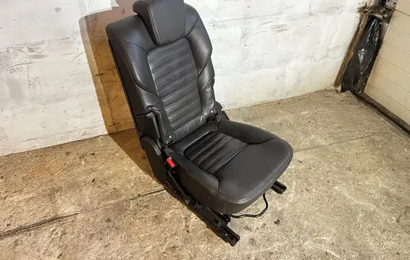 Renault Espace V (RFC) Rear seat 