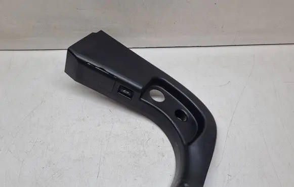 BMW 5 E60 E61 Foot area side trim 7025029 51437025029