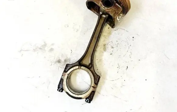 Toyota Corolla E120 E130 Piston with connecting rod 22051 21lp