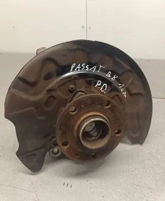 Front wheel hub