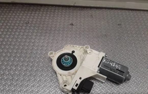 Audi A6 S6 C6 4F Rear door window regulator motor 4F0959801F