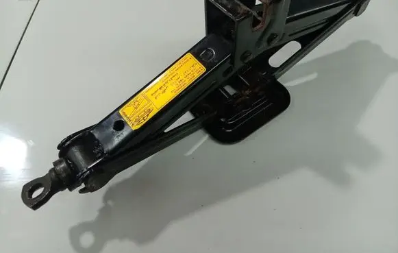 KIA Ceed Lift Jack 