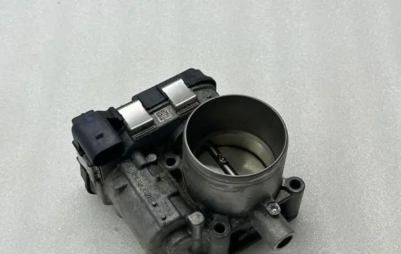 Cupra Formentor Throttle body valve 03F133062E