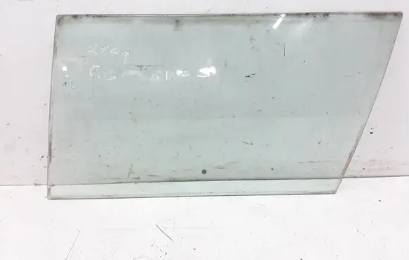 Jeep Cherokee Rear side window