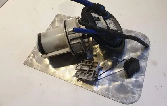 Opel Zafira A In-tank fuel pump 0580300033 13142917