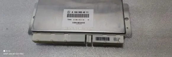 Mercedes-Benz GL X166 Dash center speaker trim cover A0009007804